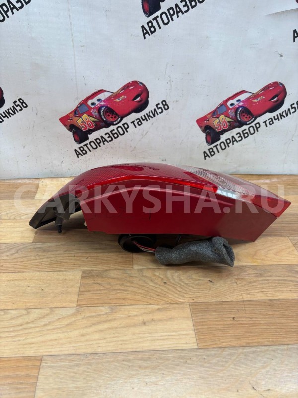 фонарь задний правый Skoda Fabia 
