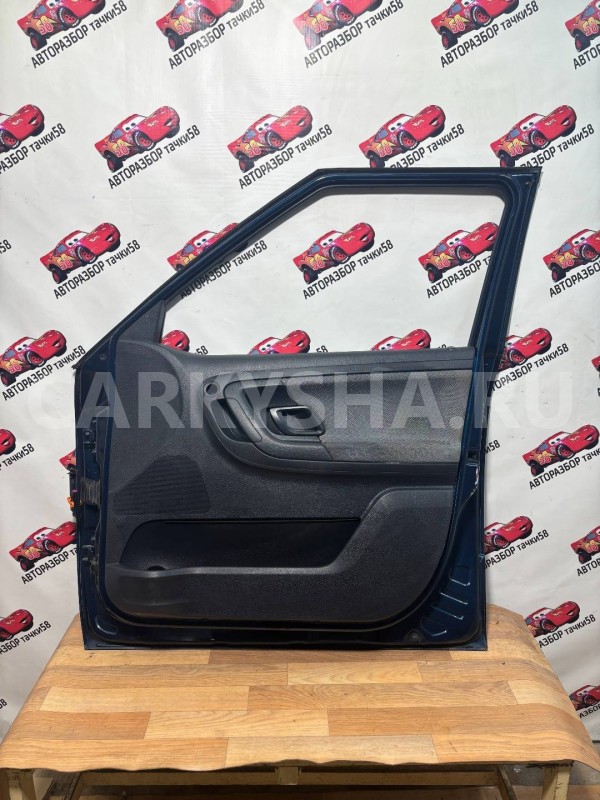 дверь передняя правая Skoda Fabia 