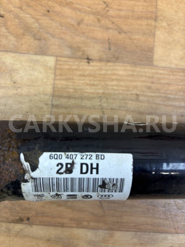 полуось правая Skoda Fabia 