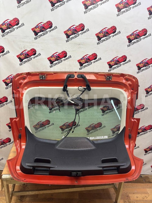 крышка багажника Ford Focus 